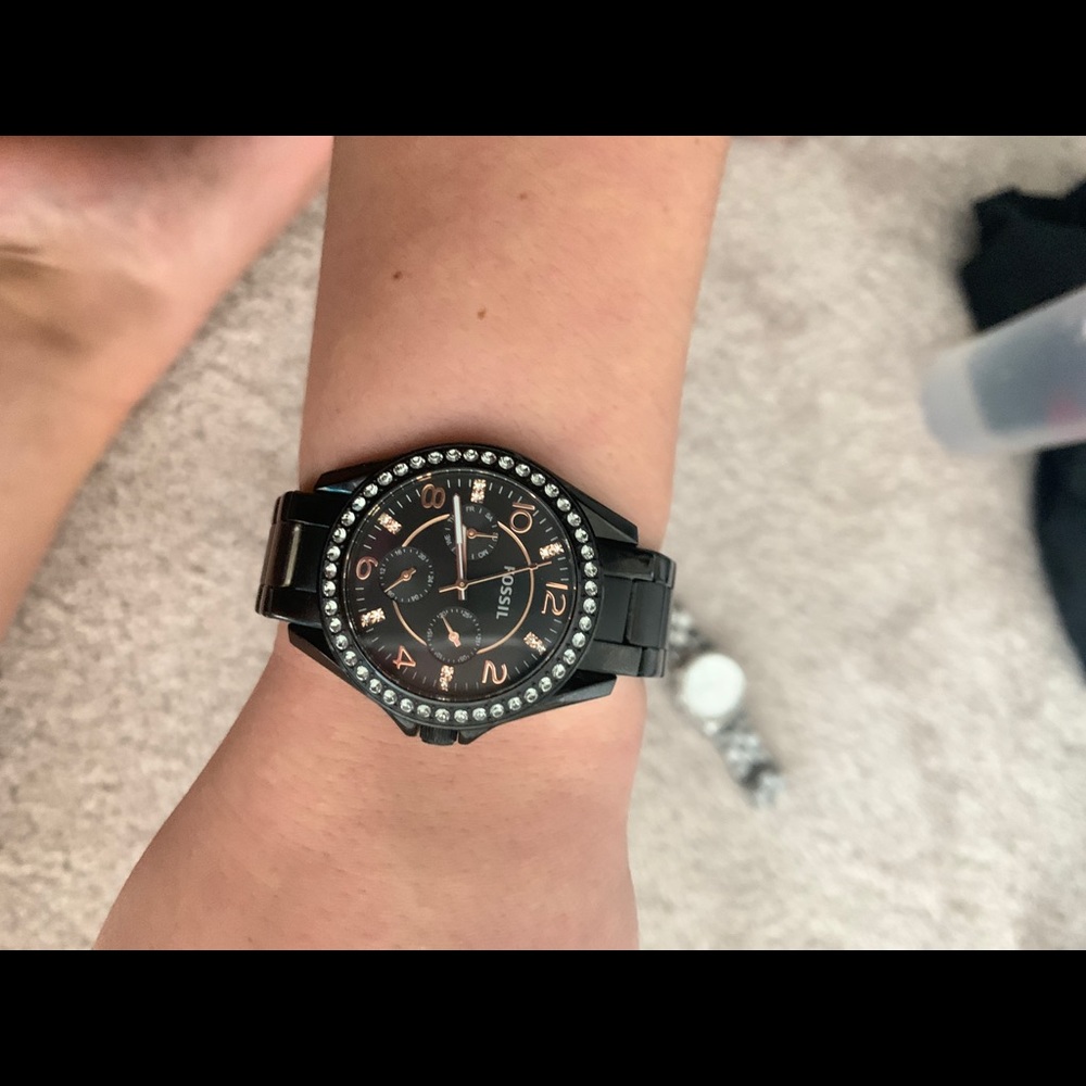 Black Fossil Watch - Picture 3 of 3